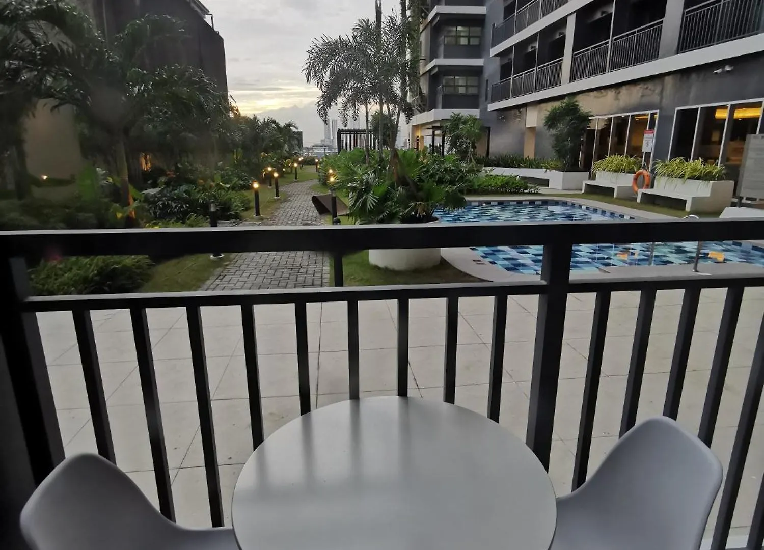 Ravz Haven Aparthotel Manila